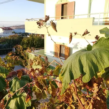 Jonny Guesthouse Ksamil Exterior photo